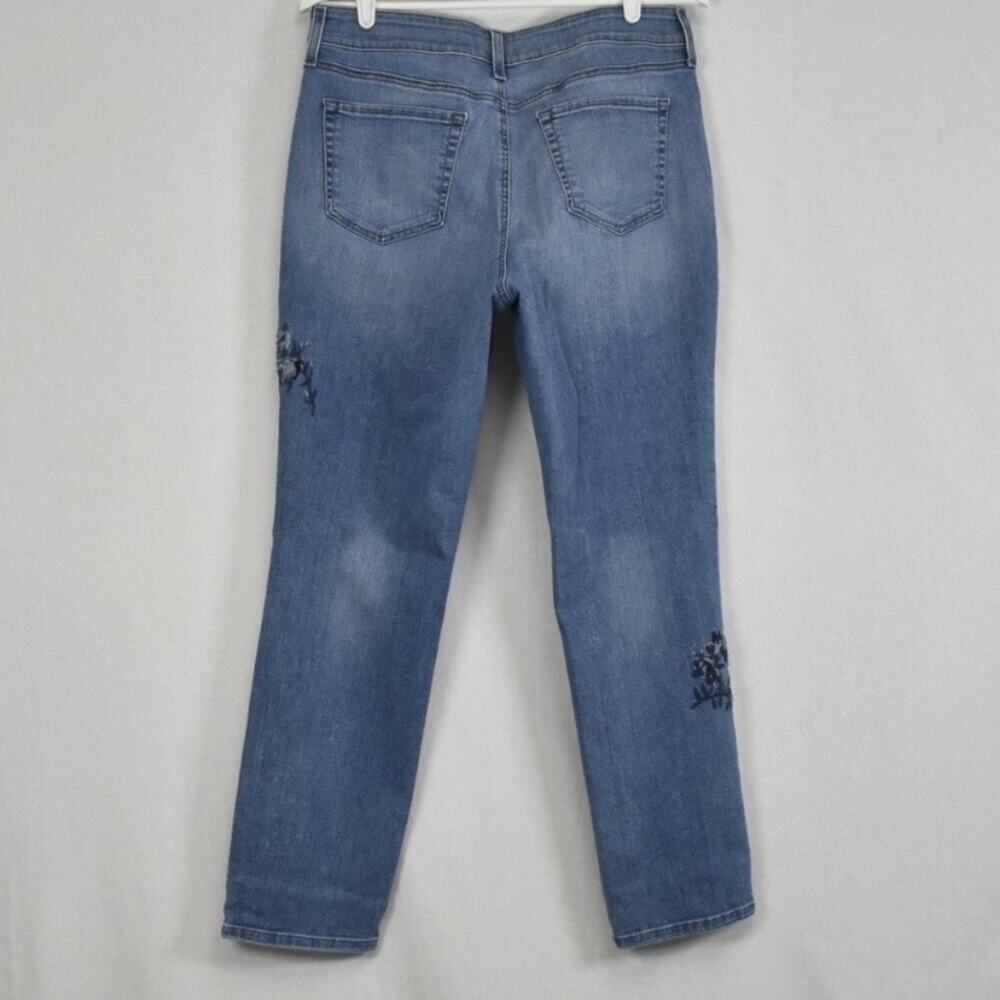 NYDJ Boyfriend Jeans Women Size 12 Blue Denim with Flower Embroidered 5 Pocket - Picture 4 of 13